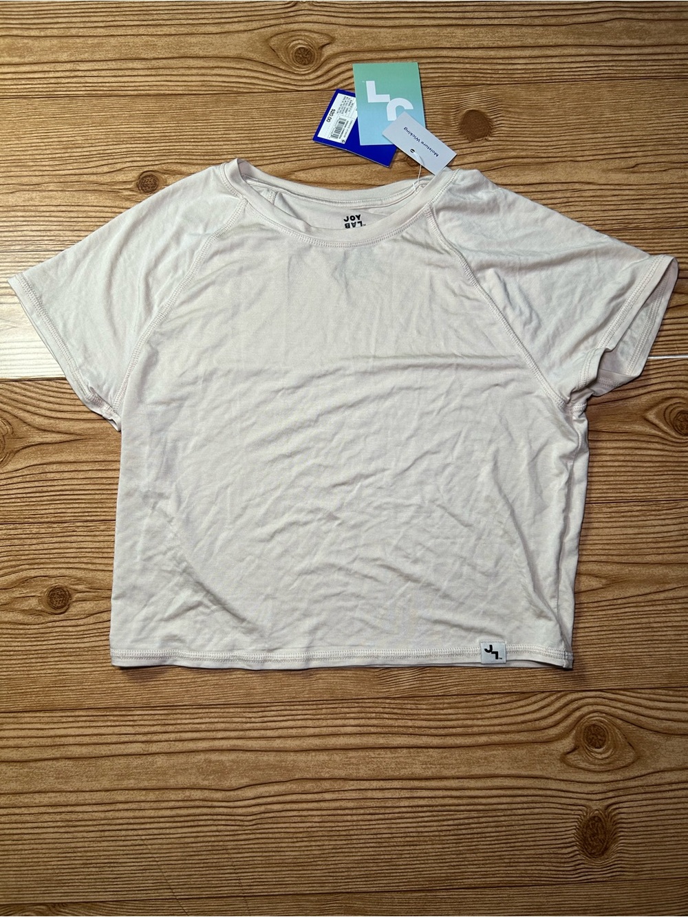 NWT~ Joylab sz M Almond Knit Cropped Short Sleeve Fitted Tee Top Midweight BB59